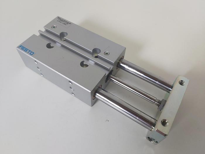 Kompaktzylinder mit Führung, DFM-12-50-P-A-GF, 170829, Festo neu