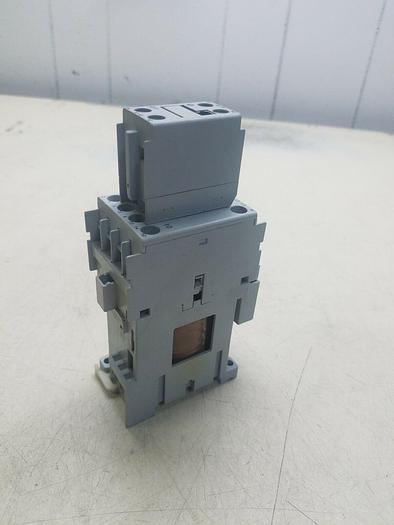 Used ALLEN BRADLEY 100-C09Z*10 SER.A 100-F Ser A 100-FSD250 Ser.A