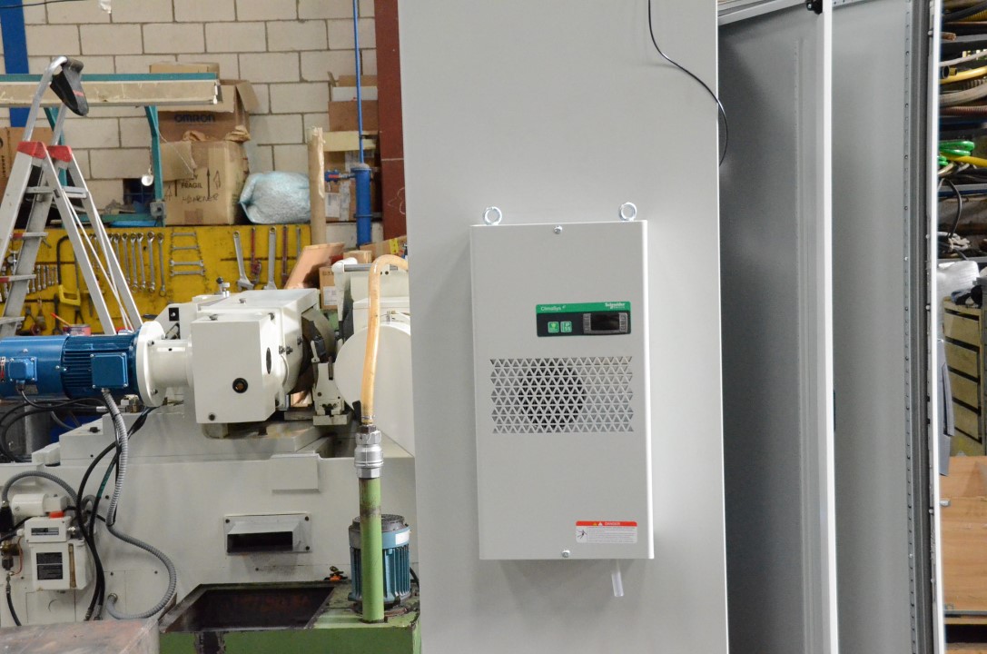 Usado ESTARTA 322 CNC Rectificadoras sin centros #4415