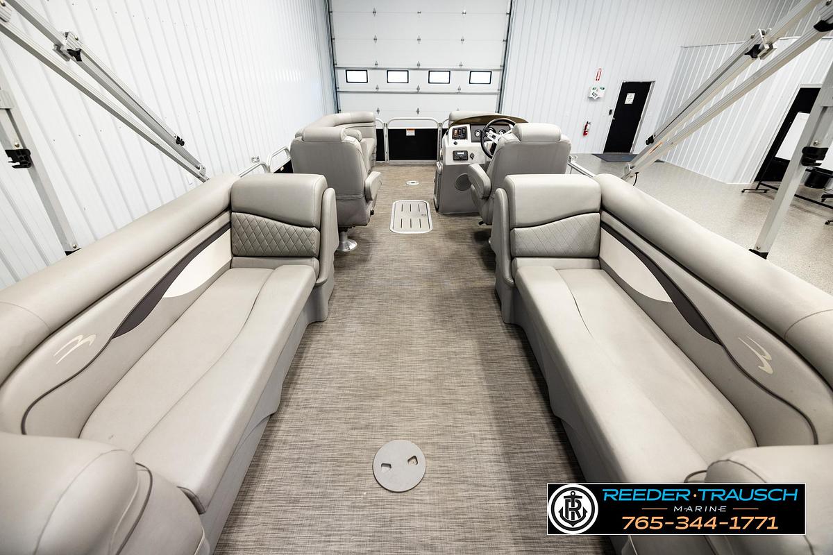 Used 2021 Bennington 22 SVSR