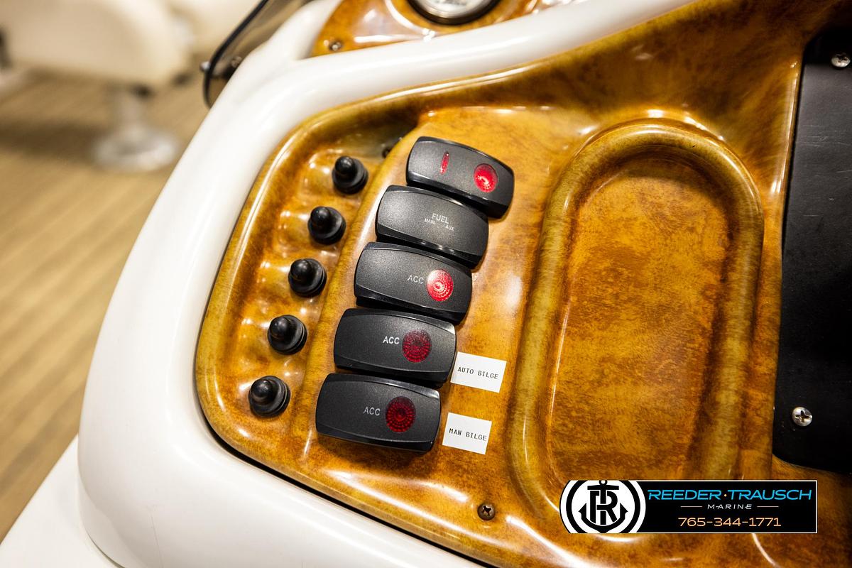 Used 2006 JC Suntoon 23TT