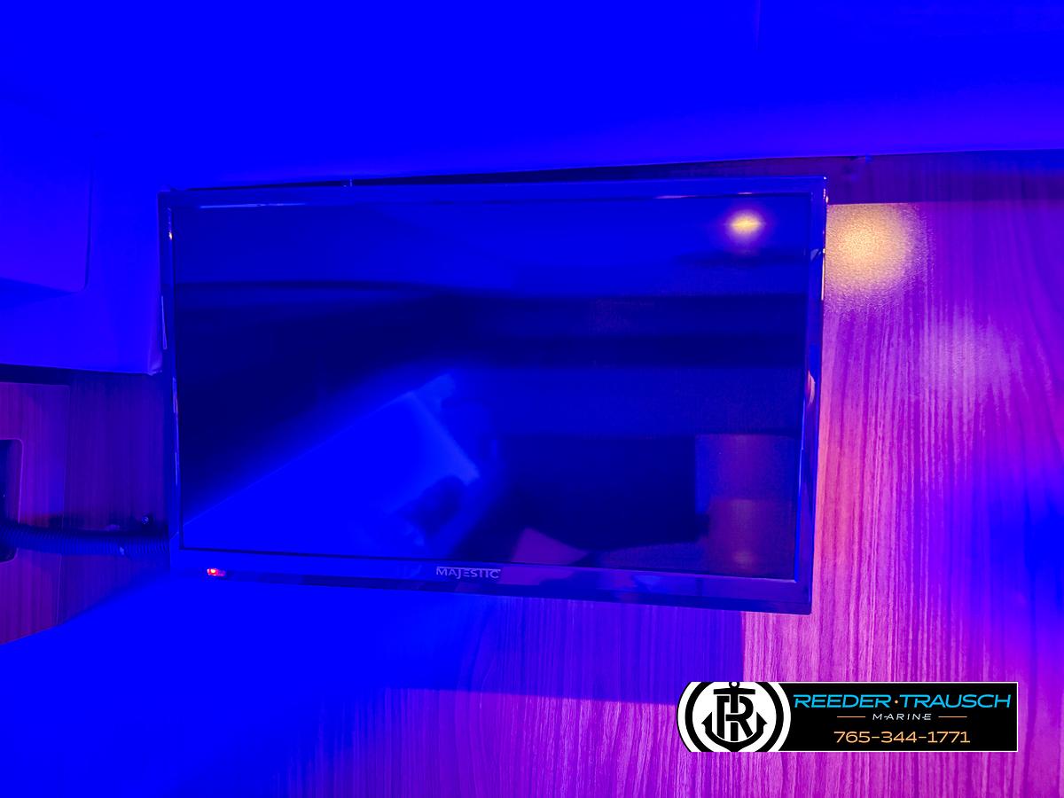 Used 2021 Four Winns Vista 355 Coupe OB