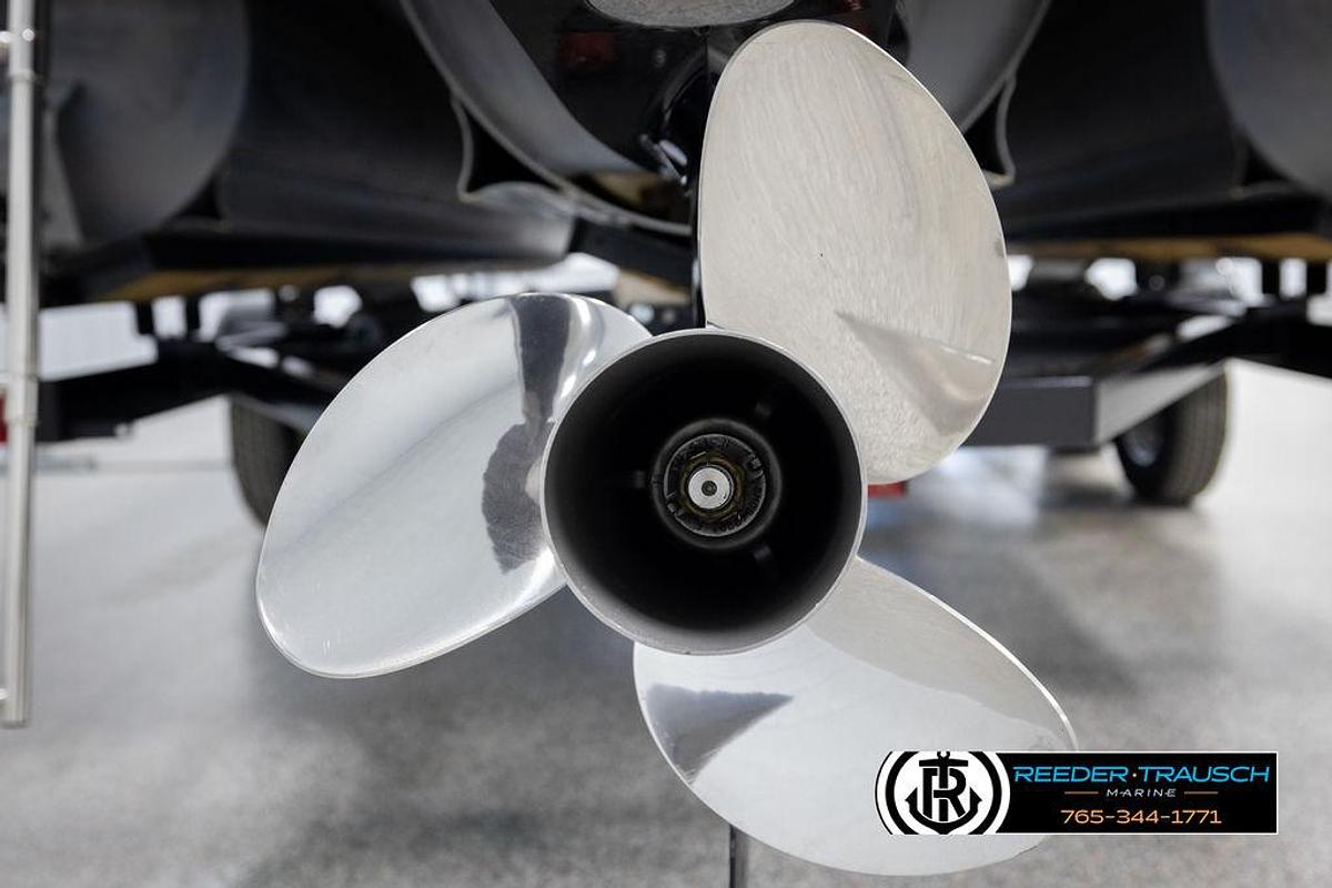 Used 2020 Avalon Catalina EL