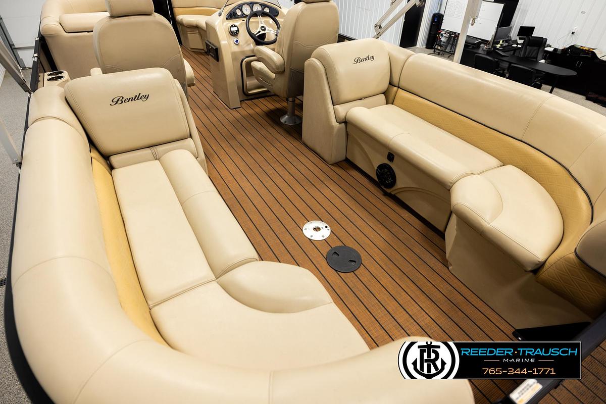 Used 2019 Bentley 243 Navigator