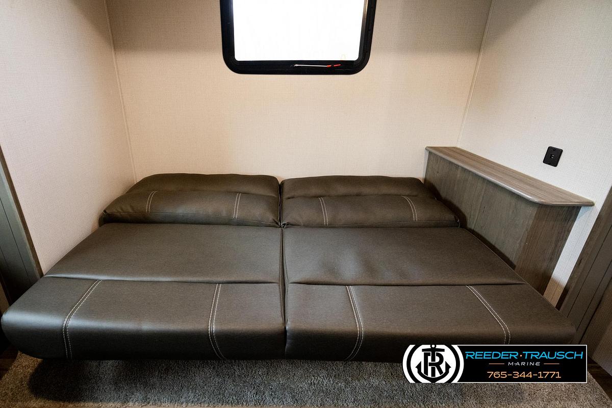 Used 2022 Keystone CG34TSB22