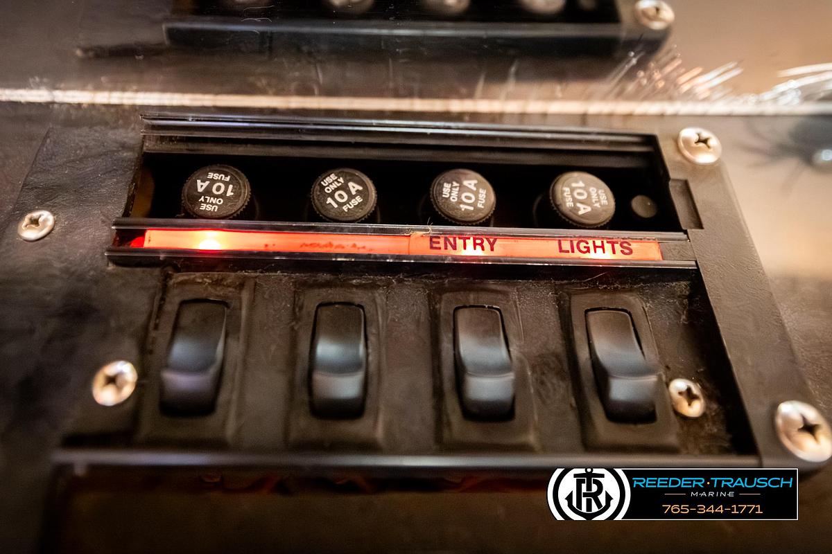 Used 1987 Wellcraft Antigua