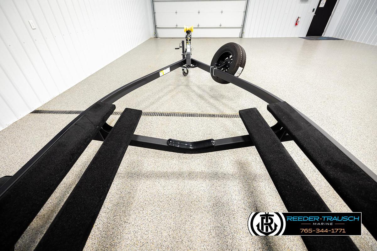 2025 Shore Land'r LUV30BELWSS8