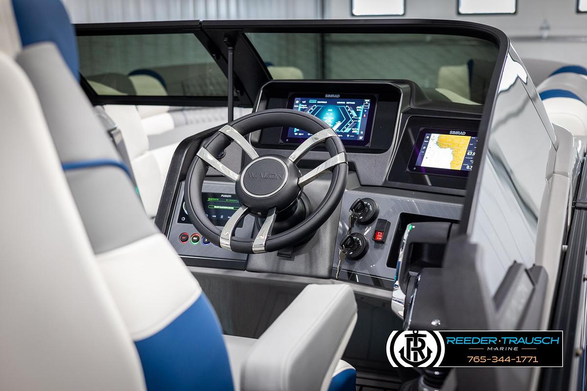 2025 Avalon Excalibur LTD QLW