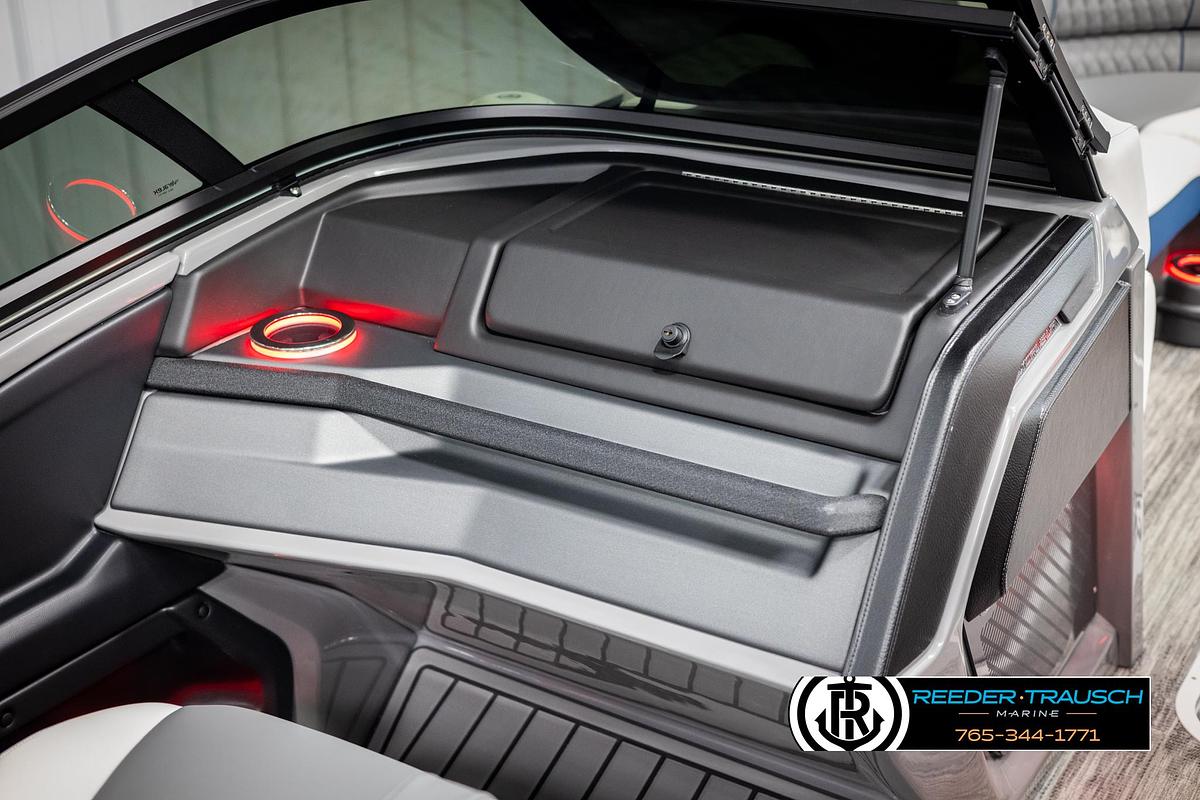 2025 Avalon Excalibur LTD QLW