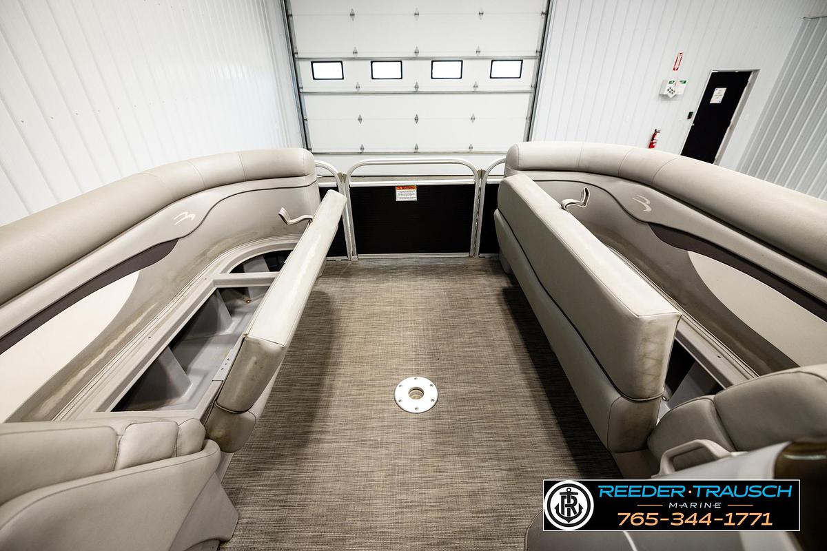 Used 2021 Bennington 22 SVSR