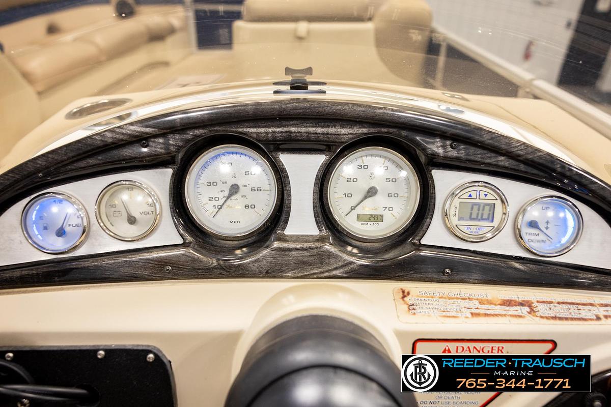 Used 2012 Cypress Cay 250 Cozumel