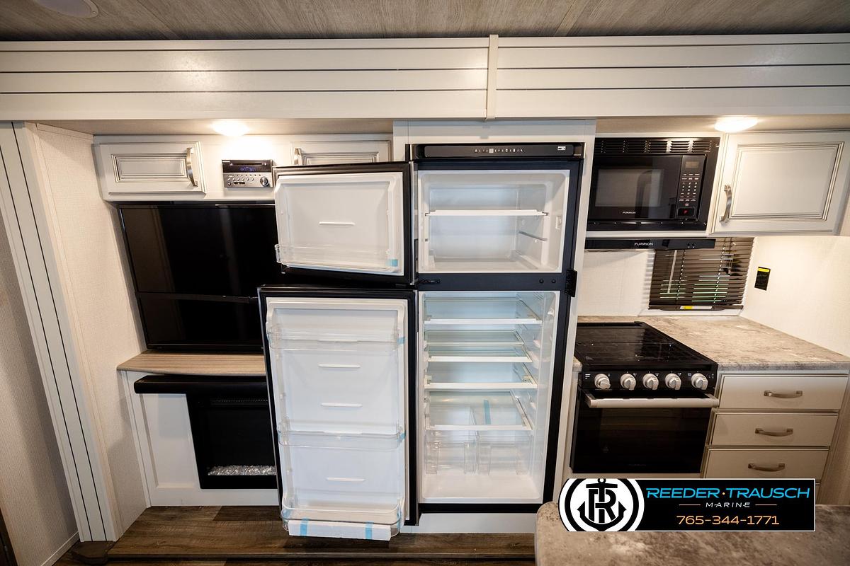 Used 2022 Keystone CG34TSB22