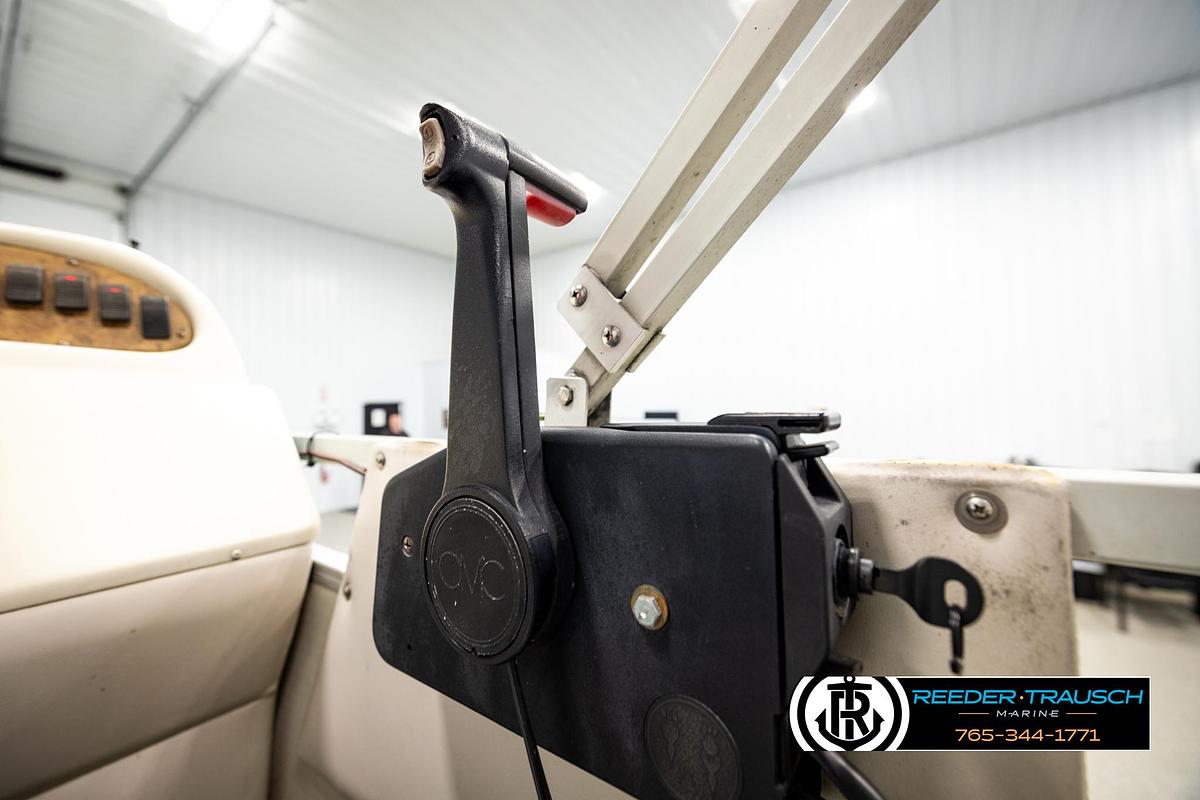 Used 1998 Godfrey SW2423