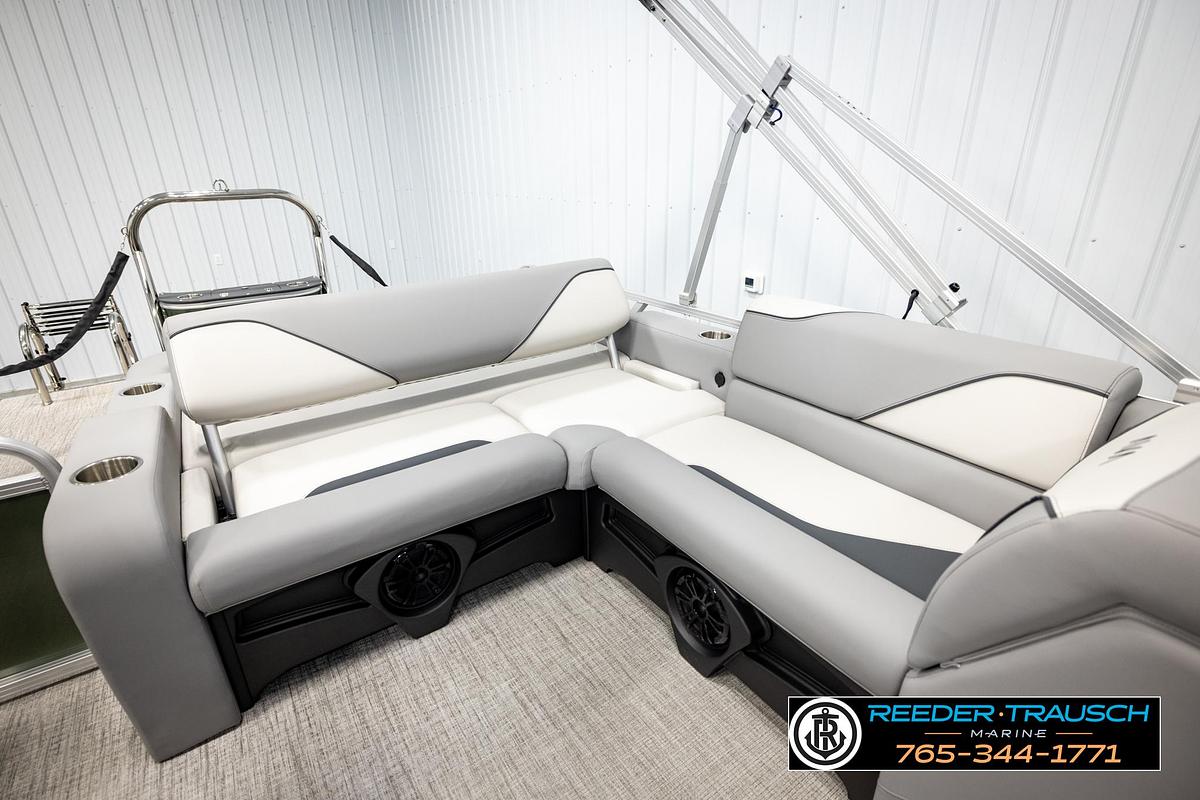 2026 Avalon VEN85 VRB