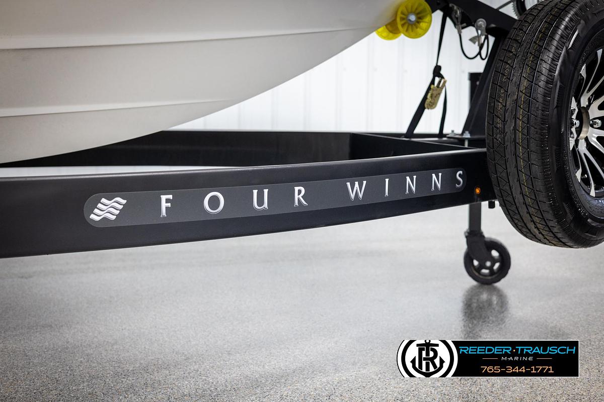 2025 Four Winns HD5