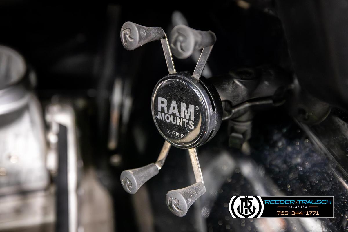 Used 2024 Tracker Nitro Z20