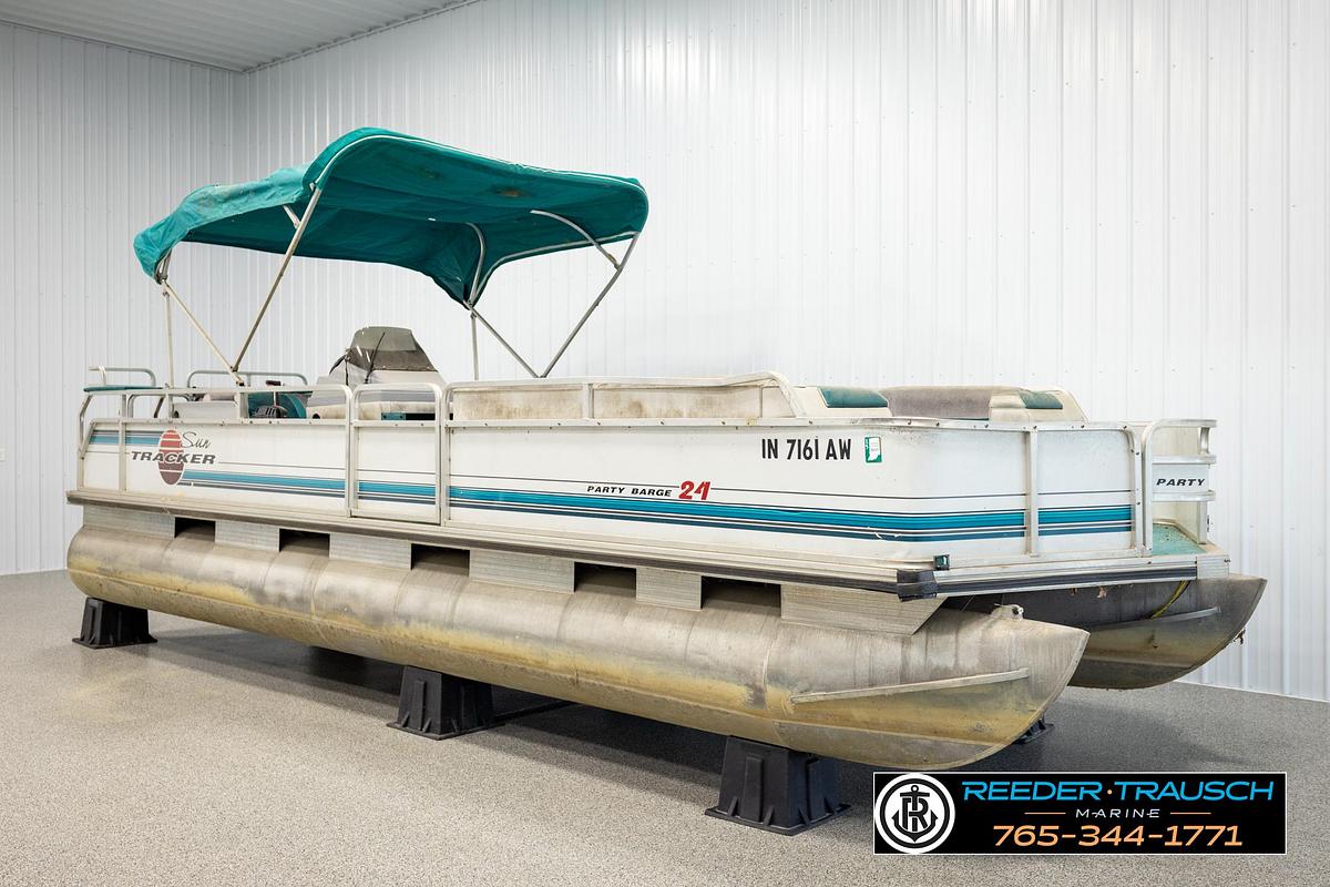 Used 1993 Sun Tracker Party Barge 24