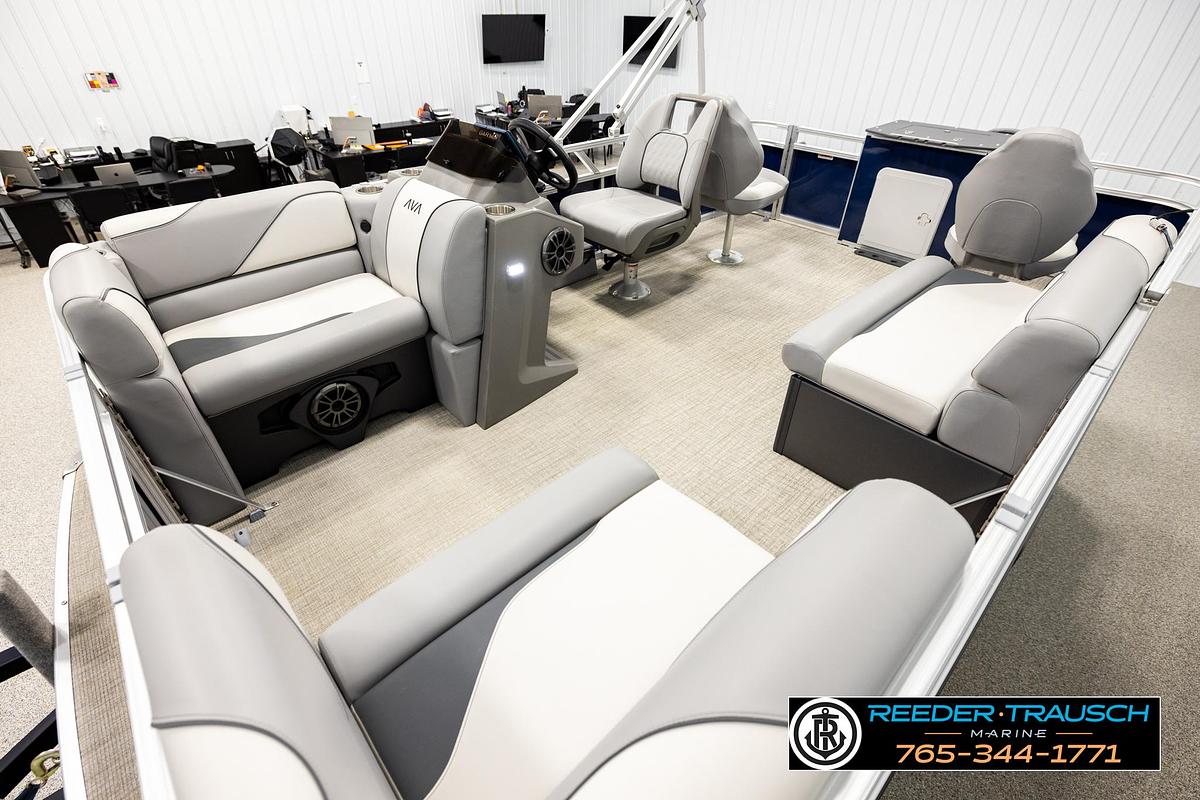 Used 2025 Avalon VEN RF