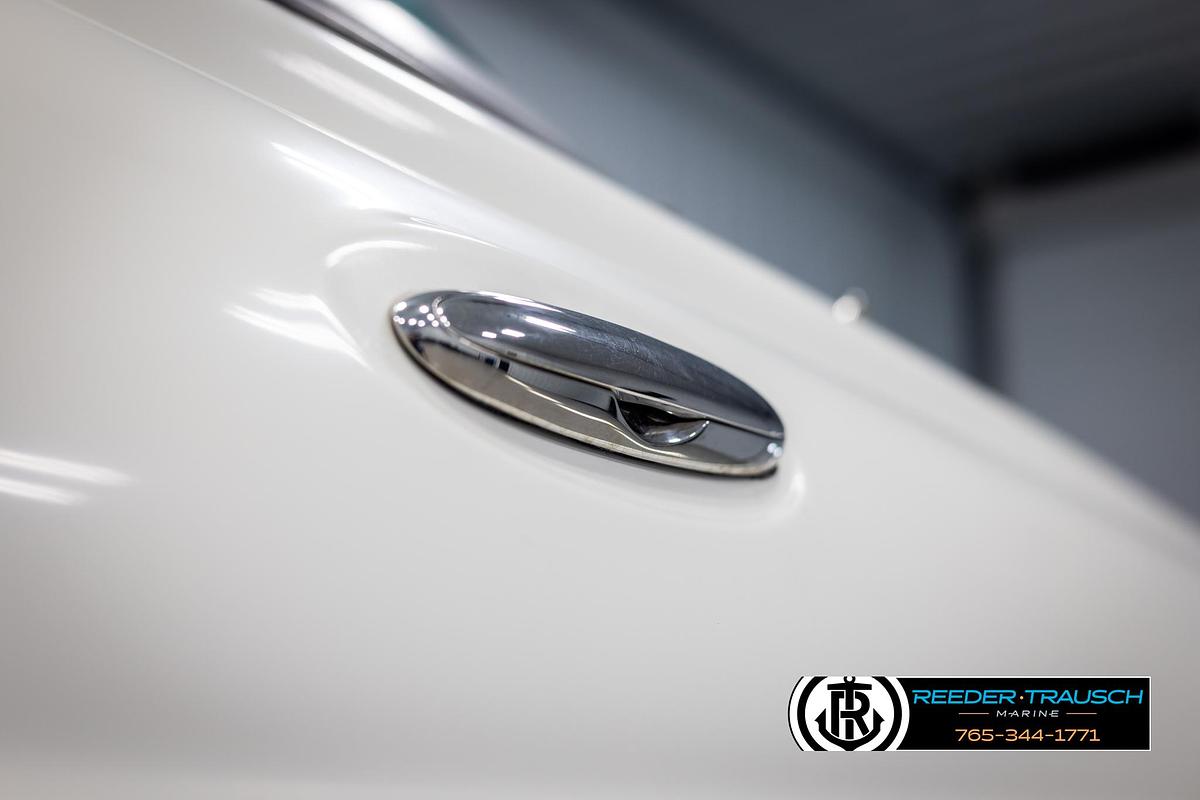 Used 2008 Crownline 240 EX