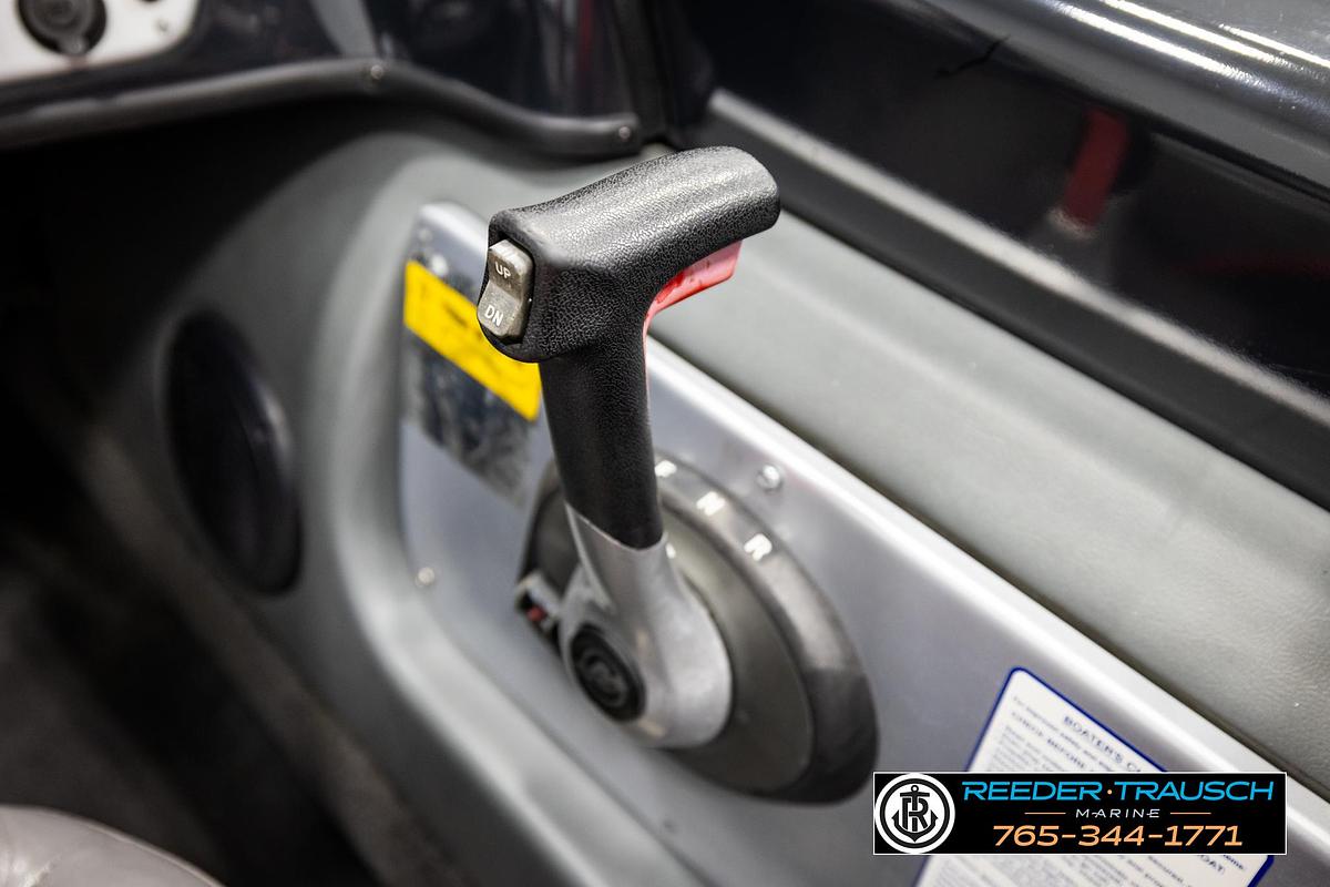 Used 2007 Tracker Tundra 18