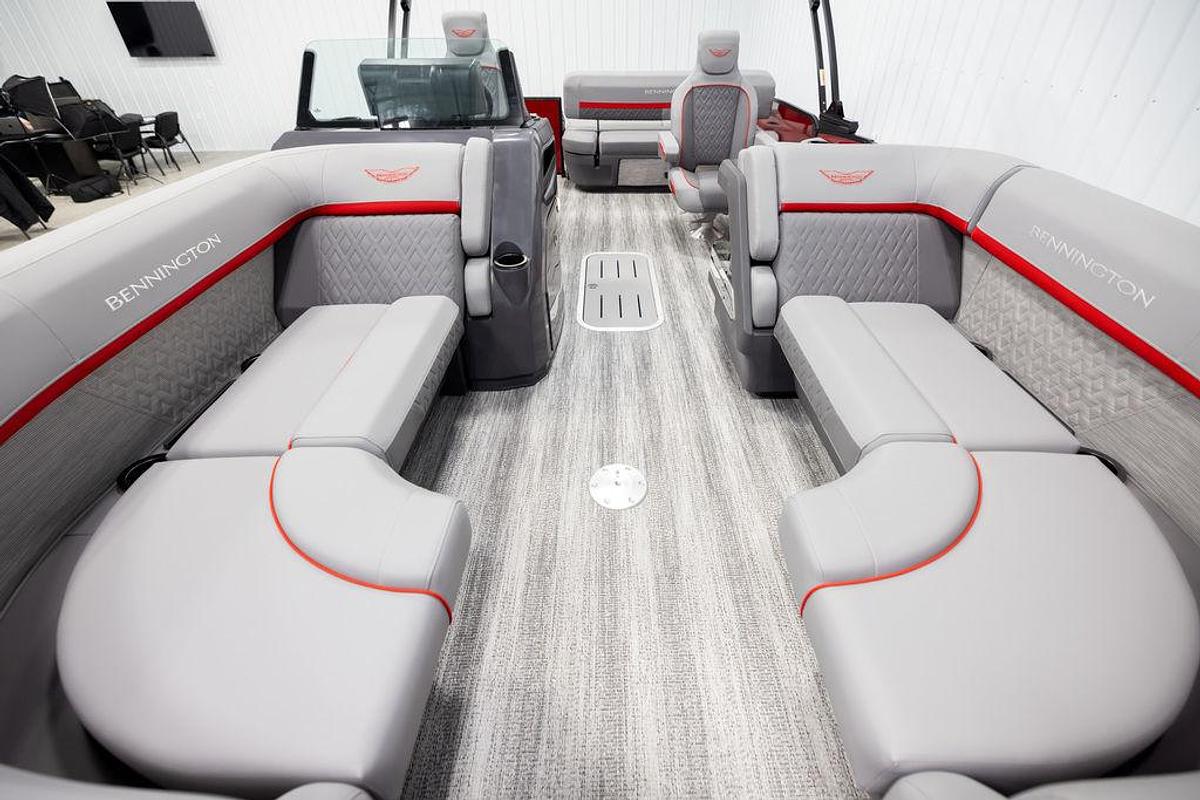 2025 Bennington 22 MSBSE