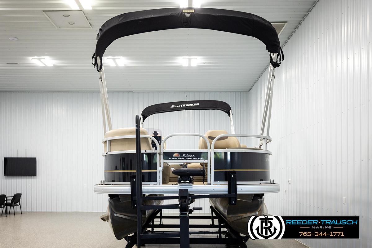 Used 2022 Suntracker Bass Buggy 18 DLX