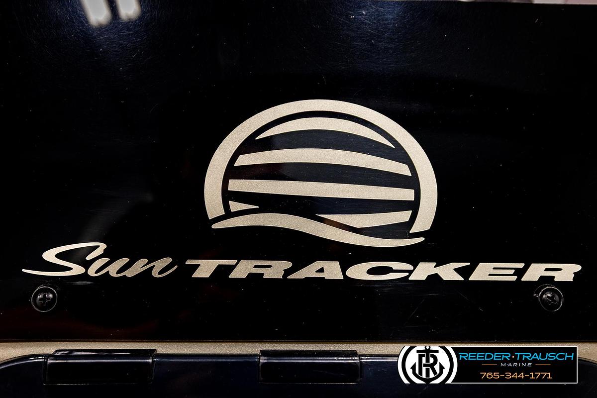 Used 2022 Suntracker Bass Buggy 18 DLX