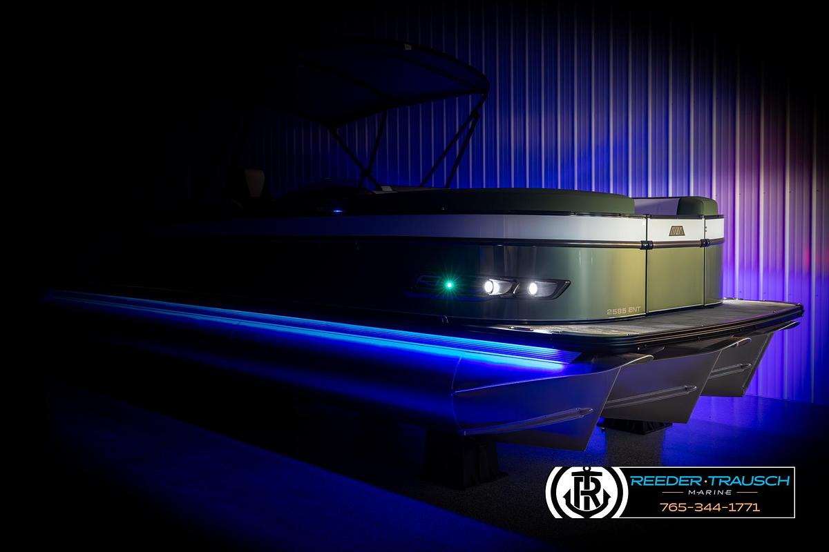 2025 Avalon Catalina Entertainer