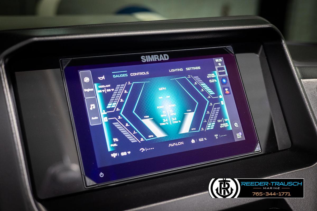 2025 Avalon Excalibur LTD QLW