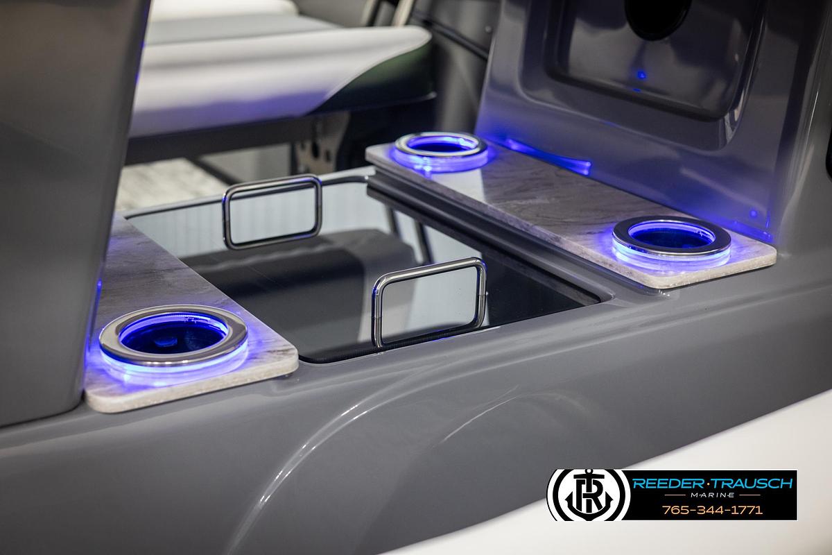 2025 Avalon Catalina Entertainer