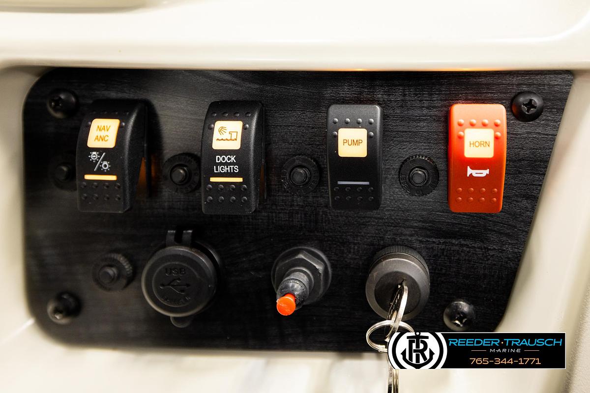 Used 2024 SunChaser Vista Fish