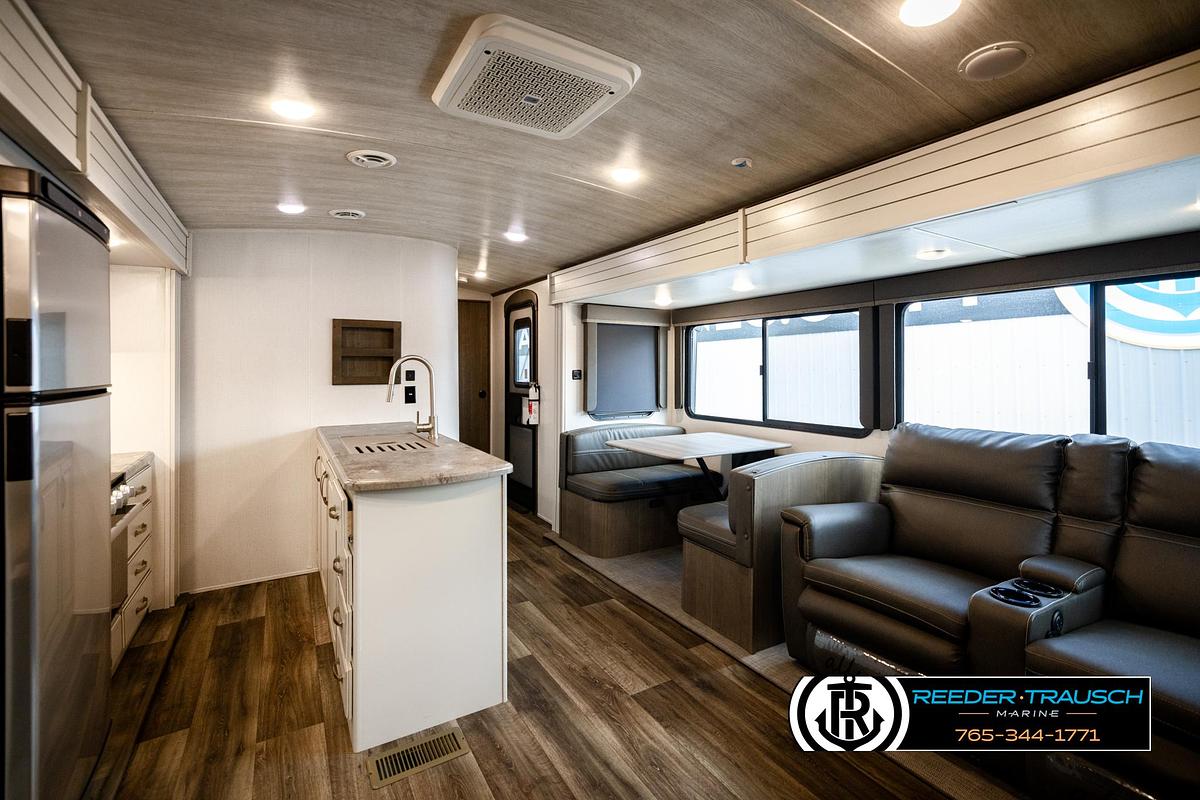 Used 2022 Keystone CG34TSB22