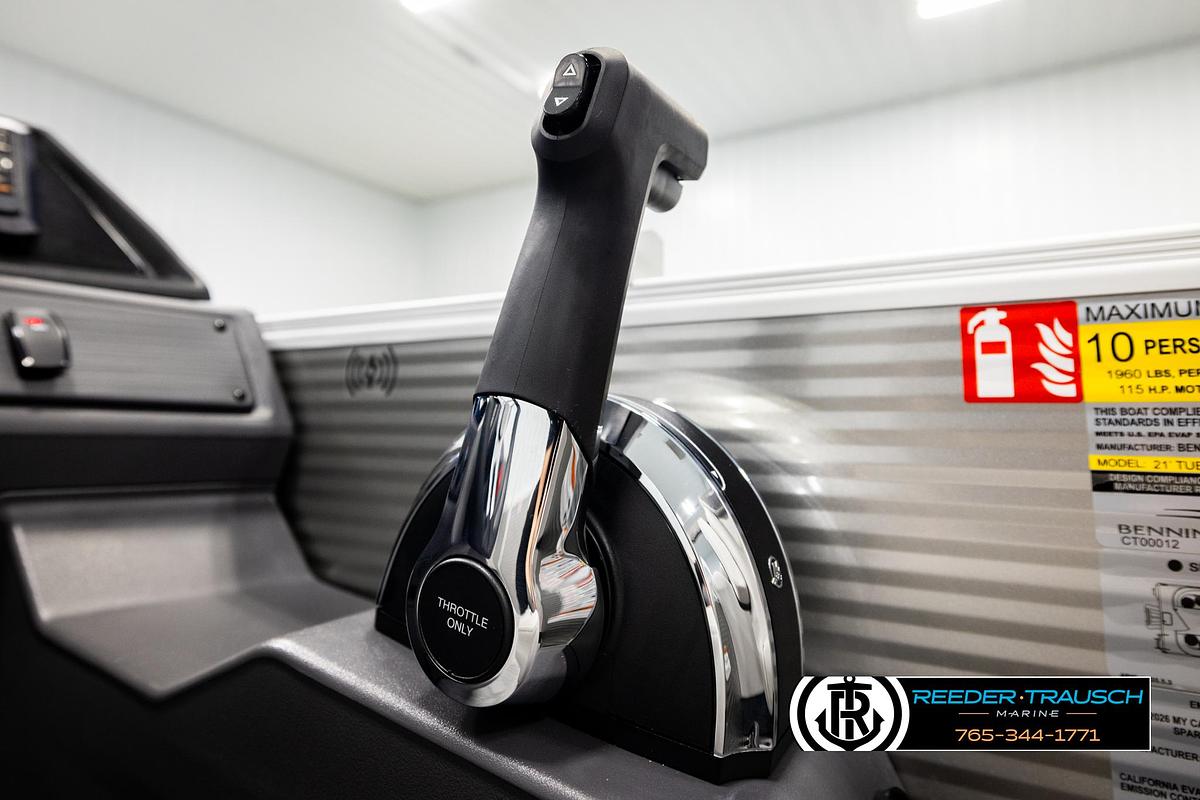 2026 Bennington 22 SSRSF