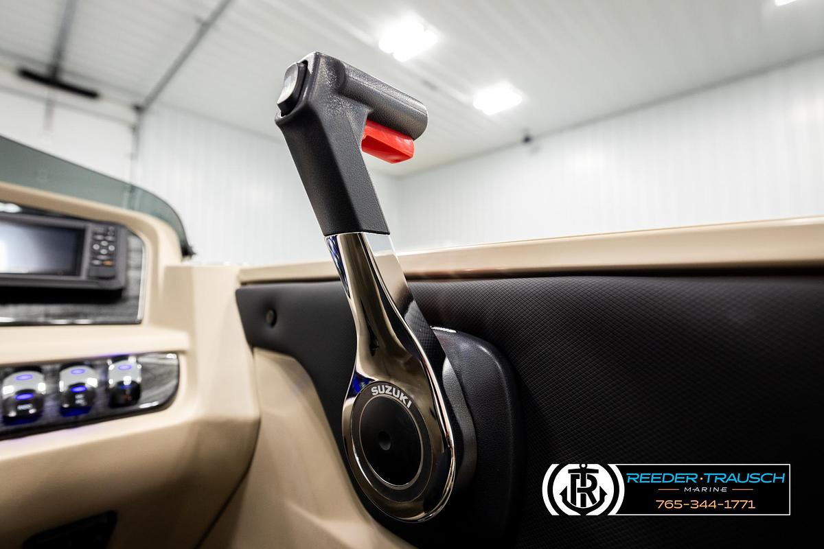 2026 Avalon LSZ Entertainer