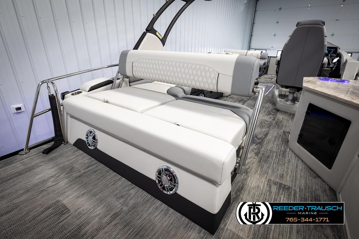 2025 Avalon Excalibur LTD CRB