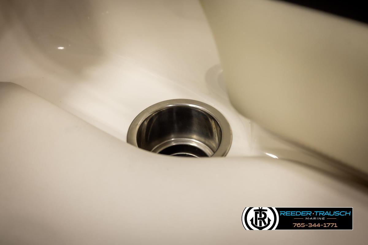 Used 2016 Chaparral 216 SSI