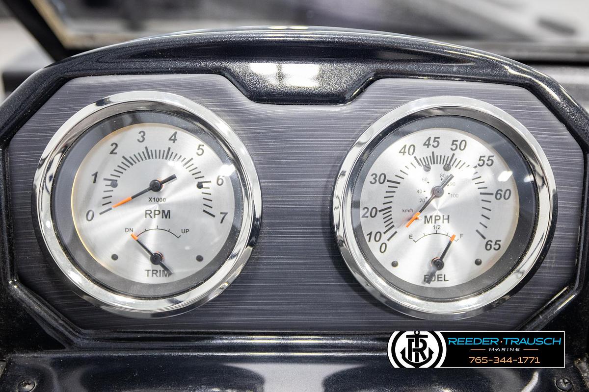 Used 2022 Crestliner 1850 FishHawk