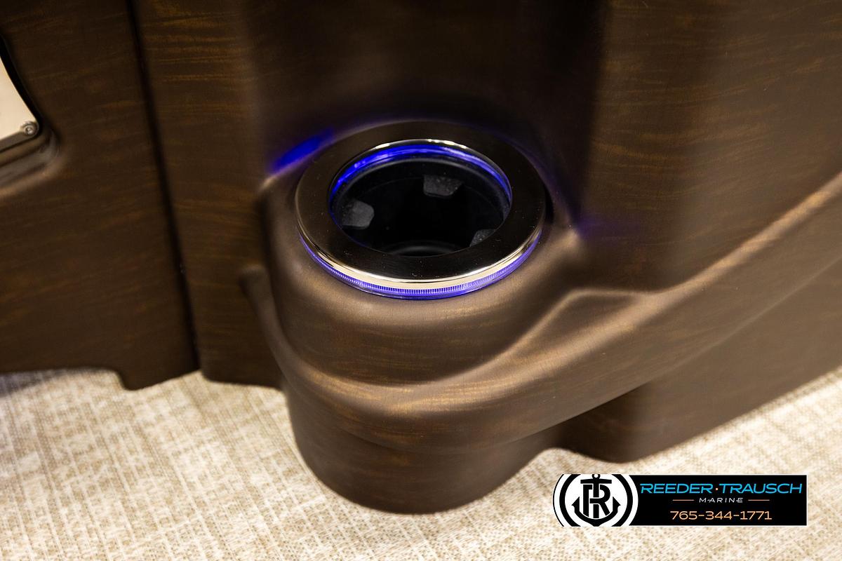 2026 Avalon LSZ Entertainer