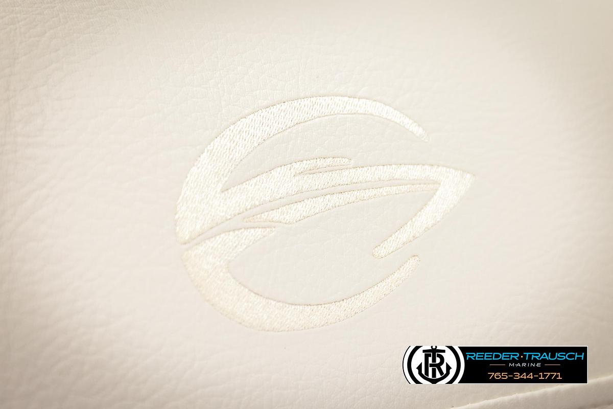 Used 2022 Crownline 220 LPX