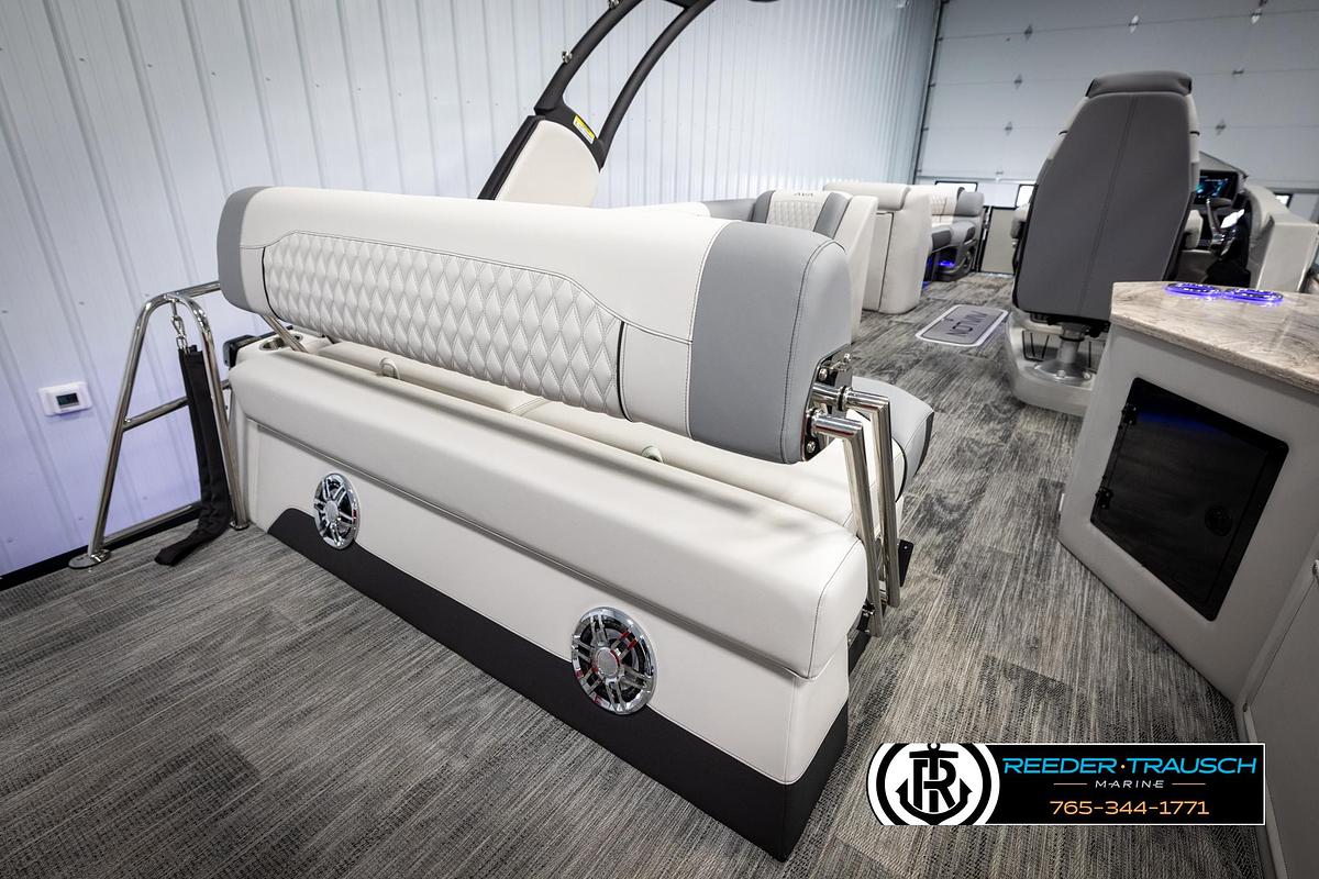 2025 Avalon Excalibur LTD CRB