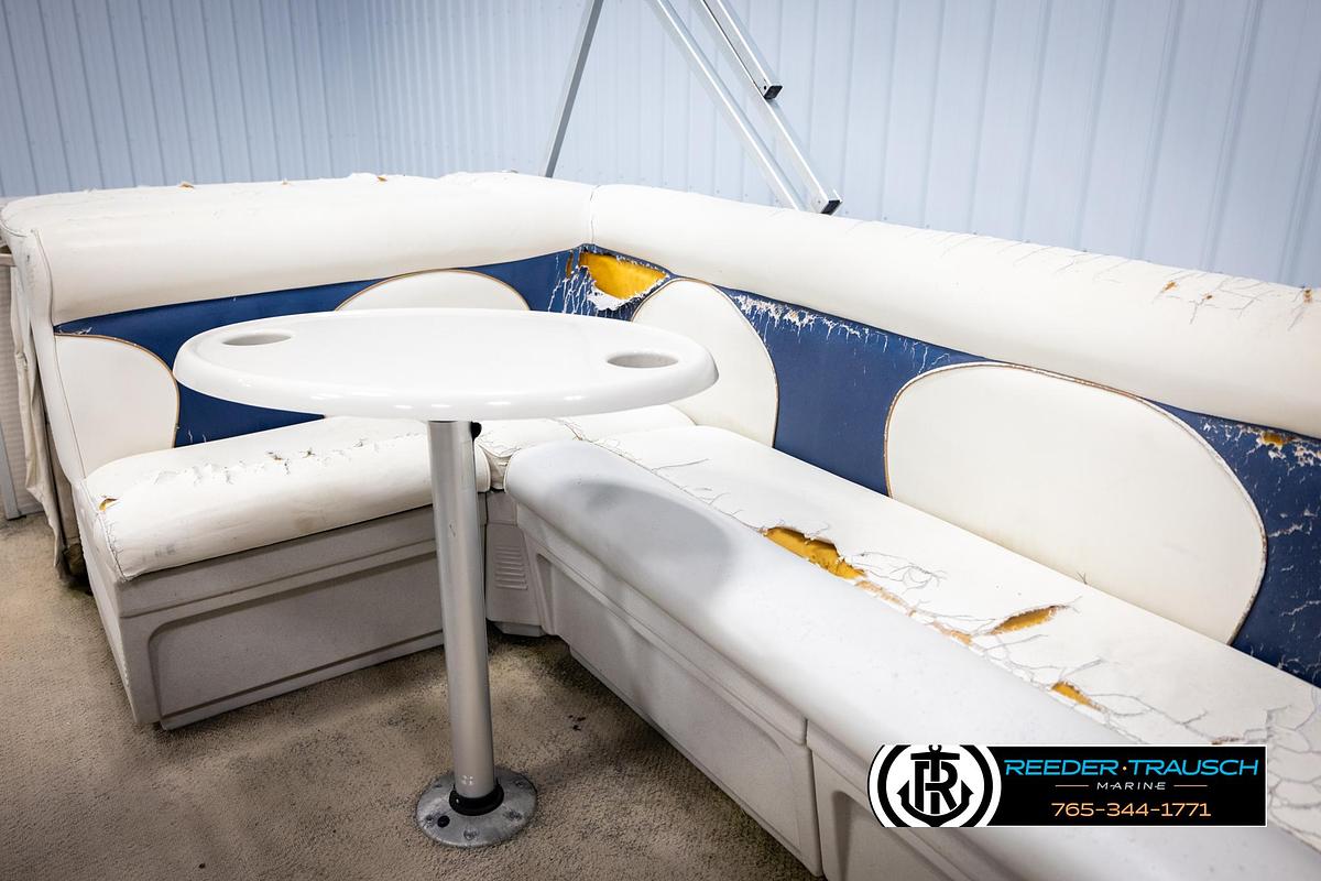 Used 2007 Premier 2223 Navigator