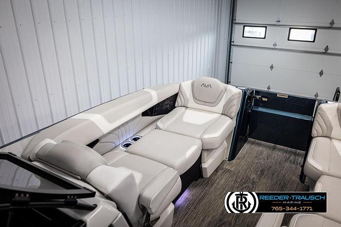 2025 Avalon Excalibur VRBW