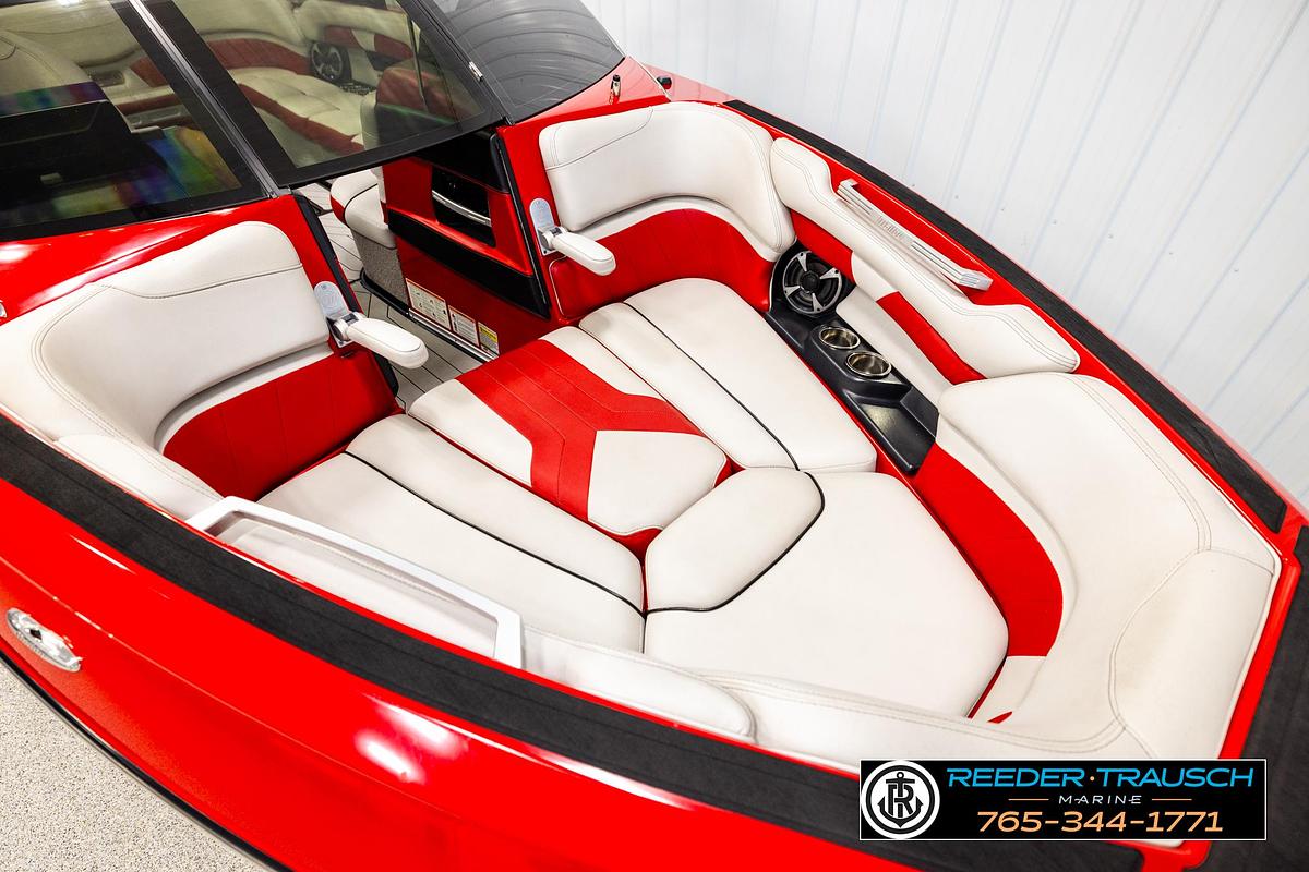 Used 2017 Malibu Wakesetter 25 LSV