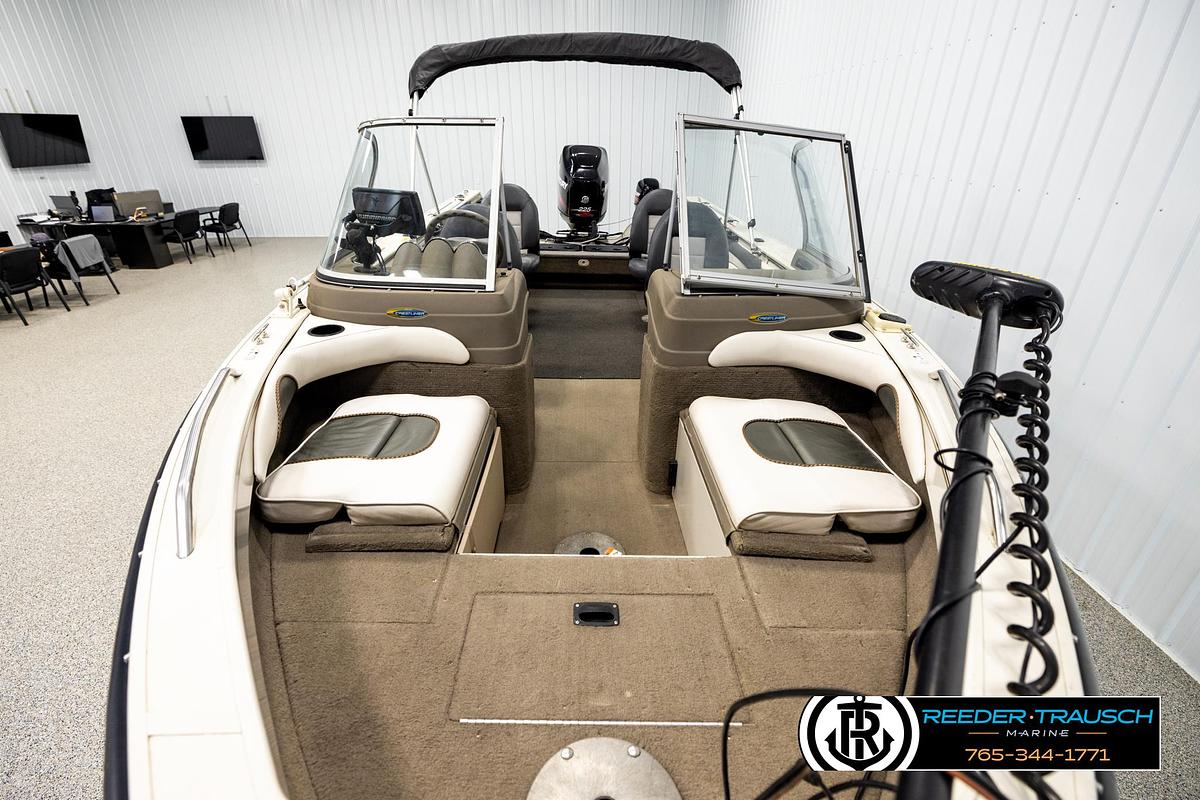 Used 2004 Crestliner 2050 Sport