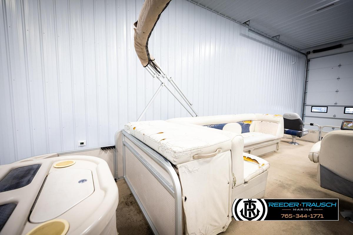 Used 2007 Premier 2223 Navigator