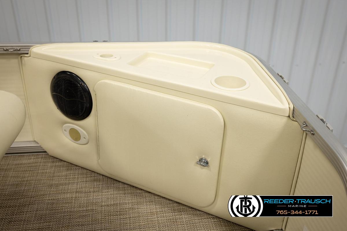 Used 2008 Bennington 2050 FSI