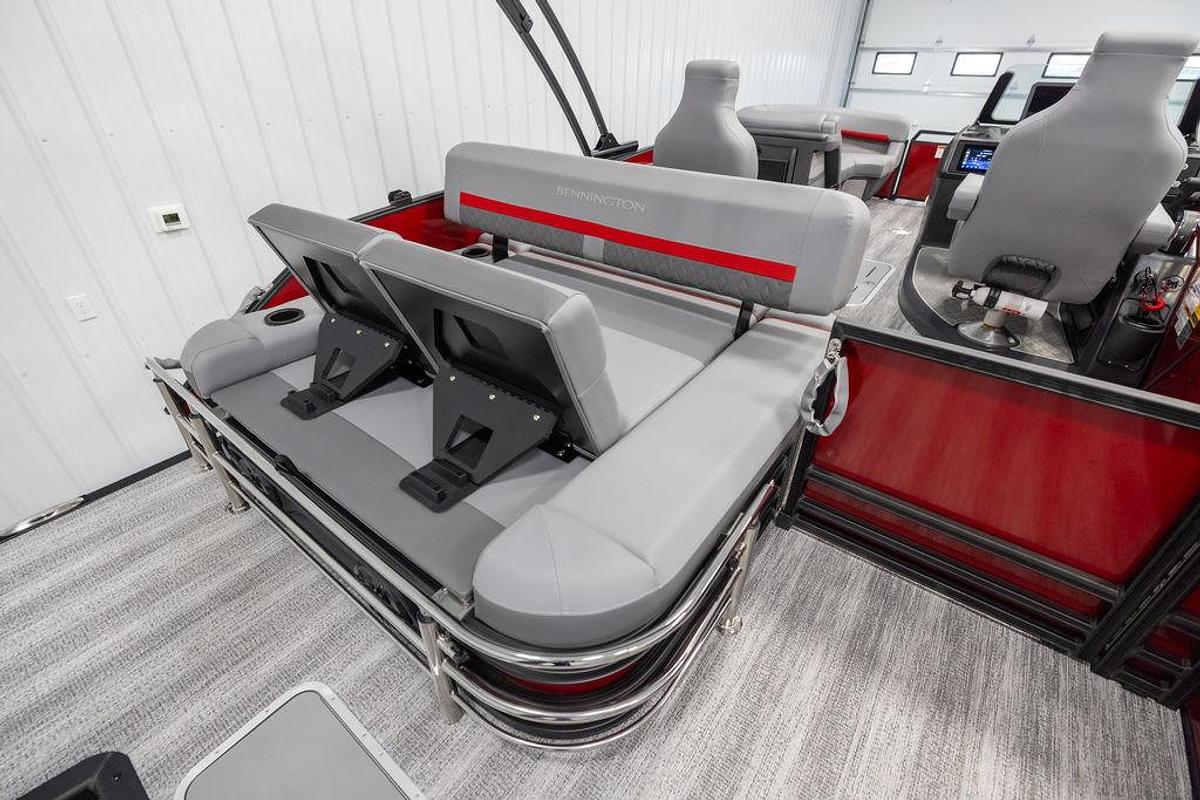 2025 Bennington 22 MSBSE