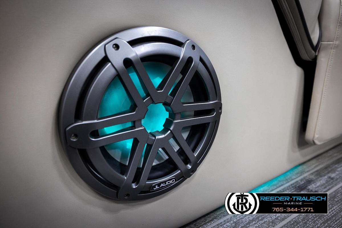 Used 2022 Premier 230 Solaris RL