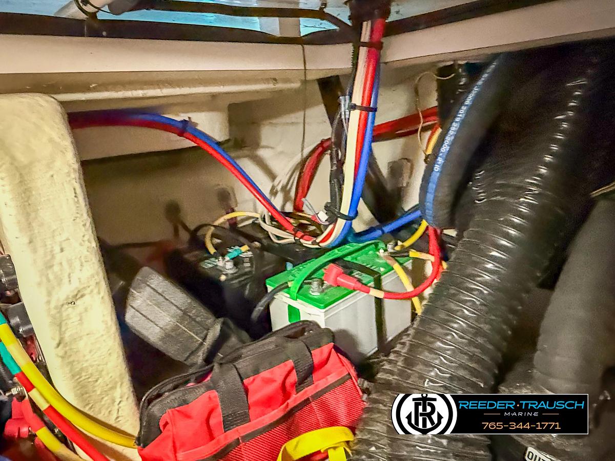 Used 2021 Four Winns Vista 355 Coupe OB