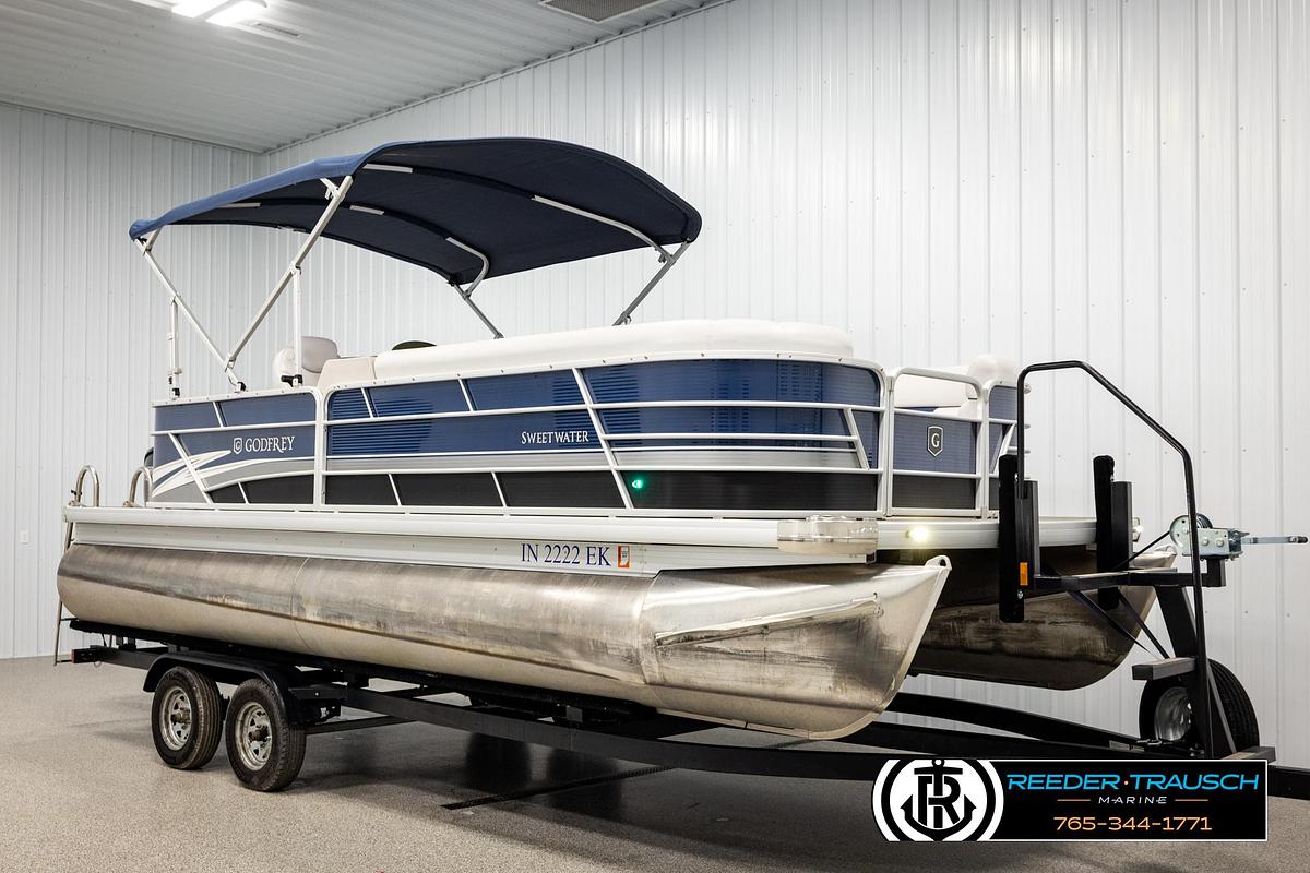 Used 2022 Godfrey Sweetwater 2286